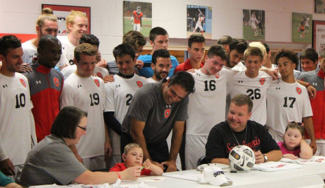 Lill Signs With Men’s Soccer Team