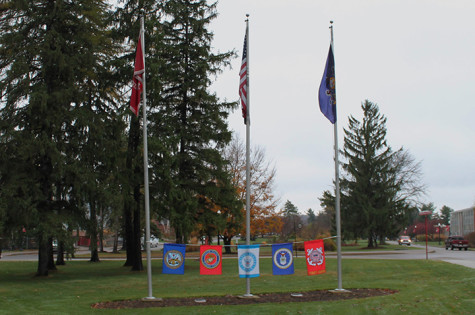 Veterans Honored at Wreath-Laying Ceremony