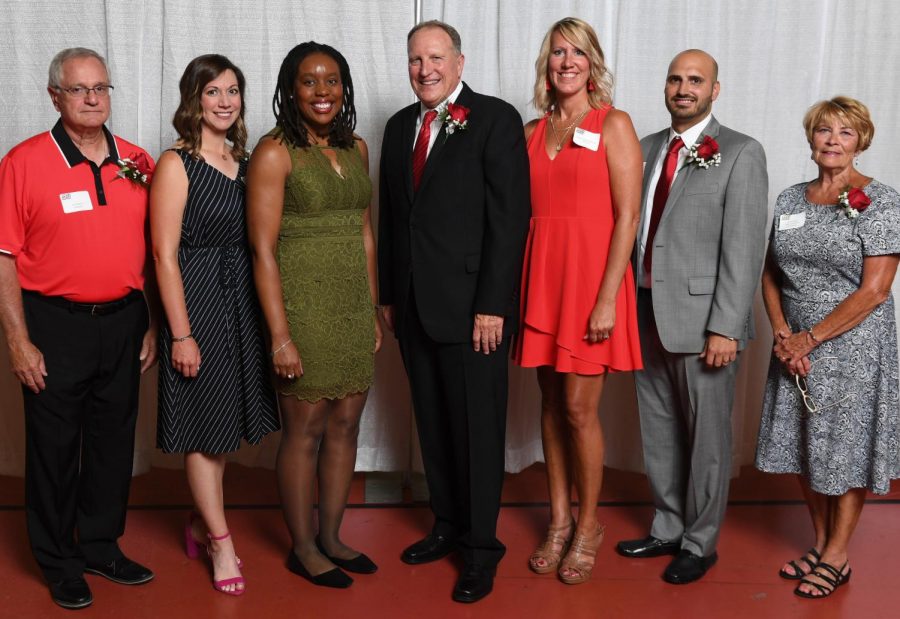 Eight New Members, One Team Inducted Into Athletics Hall of Fame