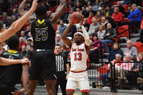 Delaware Defeats Men’s Basketball