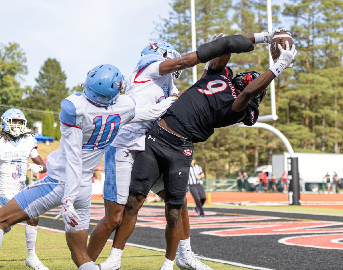 Football Enters Bye Week Following Hard-Fought Road Loss