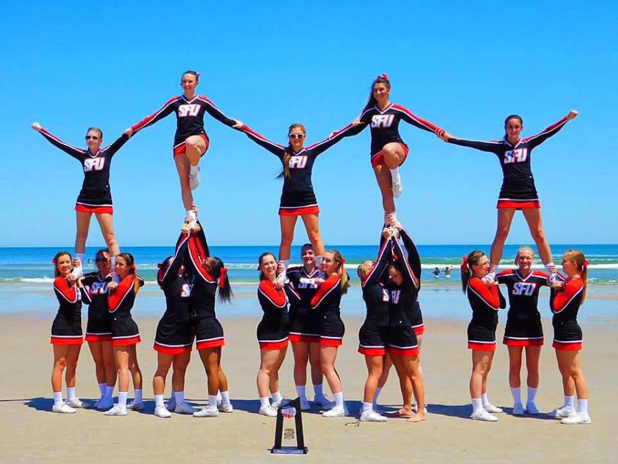 Flash Cheerleading Squad Places Seventh at National Event