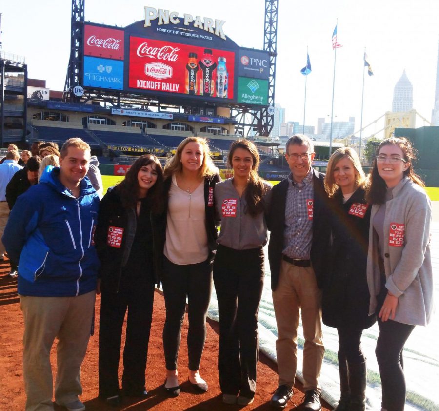 Communications students Andrew Nash, Anna Baughman, Haley Thomas, Marina Misitano and Olivia Ford and Drs. Pat Farabaugh and Kelly Rhodes enjoy PNC field.