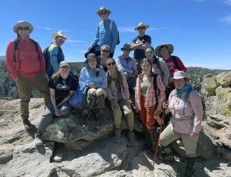 Biology Students Conduct Field Research in Arizona Over Easter Break