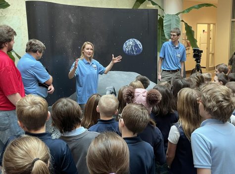 NASA-Funded Earth-to-Moon Exhibit Provides Learning Opportunities for Students