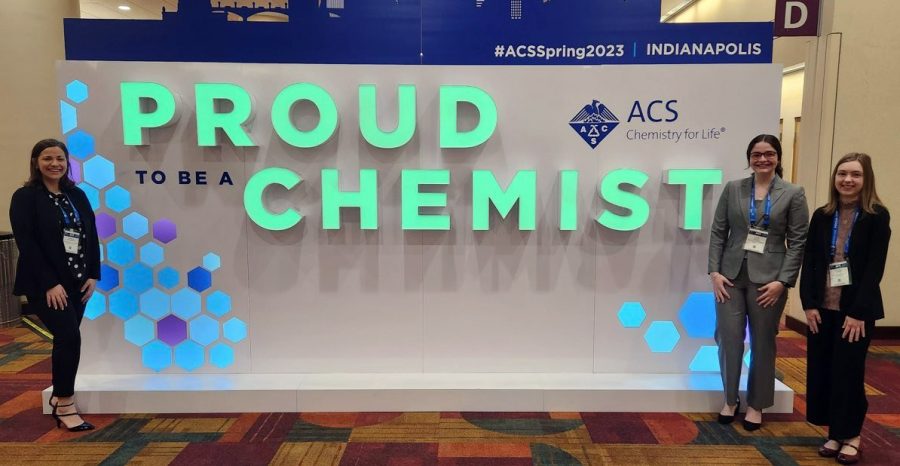 Chemistry Students Present at National Meeting