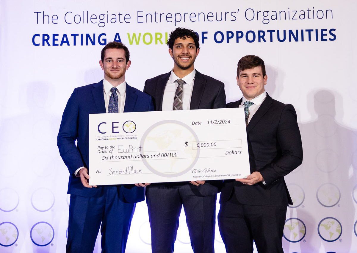 Students Place Runner-Up at International Business Competition