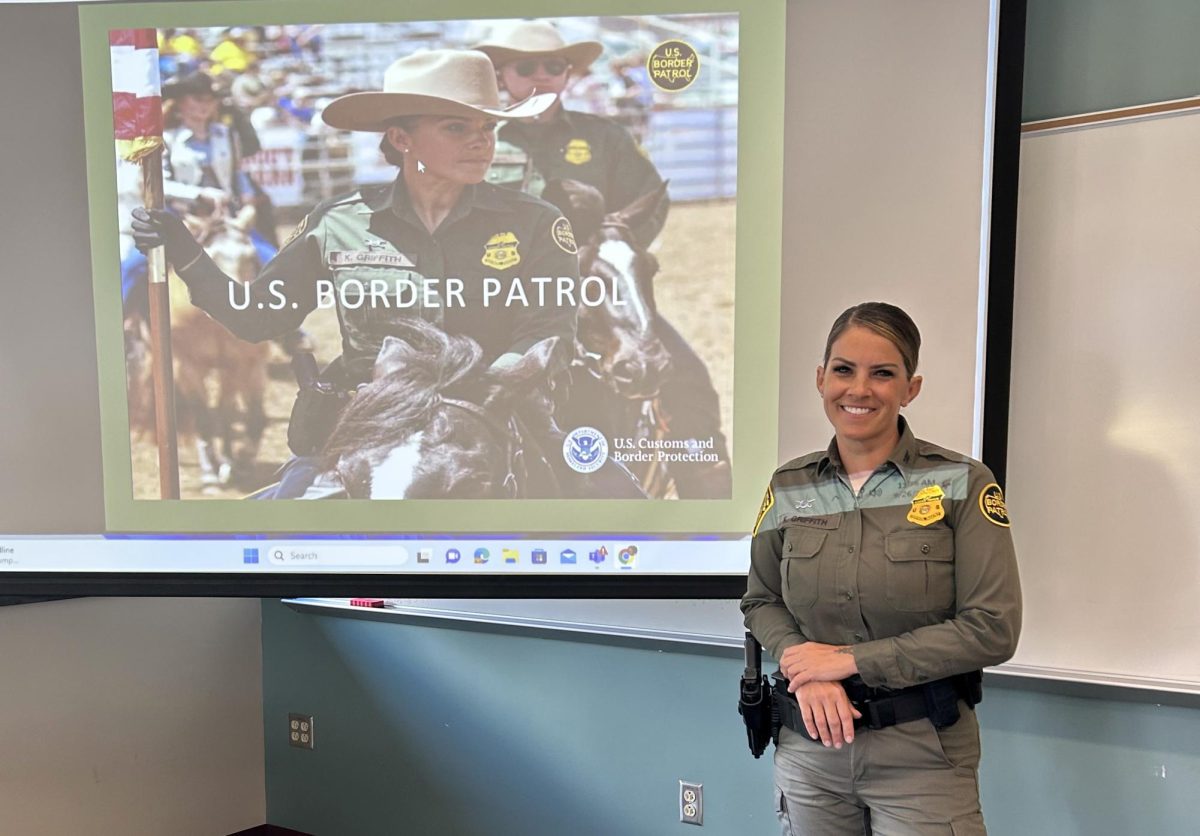 Border Patrol Agent Speaks to Students About Experiences, Career Paths