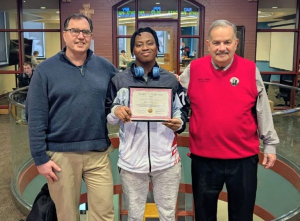 Communications Major Wins Dare-to-Dream Award