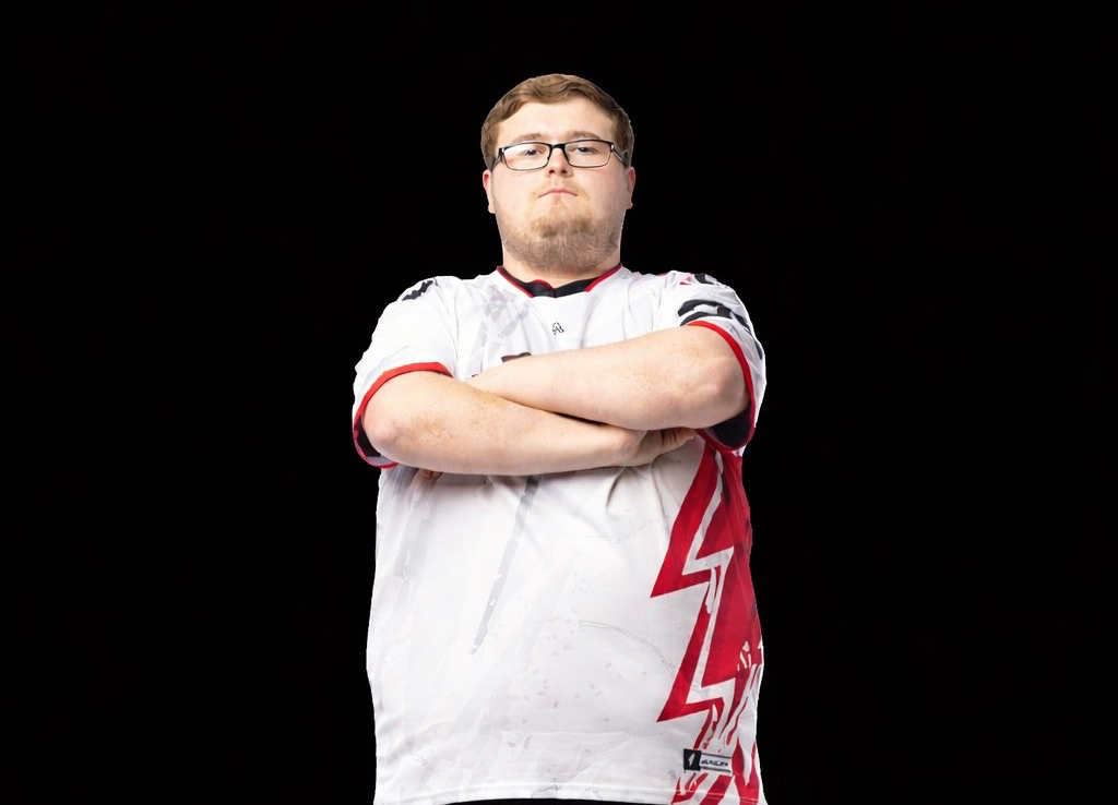 Cheslock Leaves Legacy for Others to Follow in SFU Esports Program