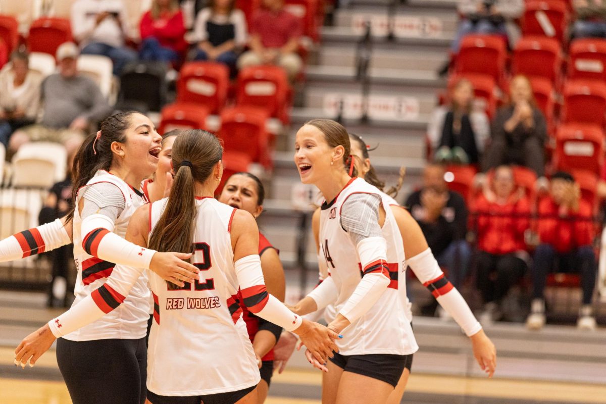 Women’s Volleyball Posts Win Over Allegheny